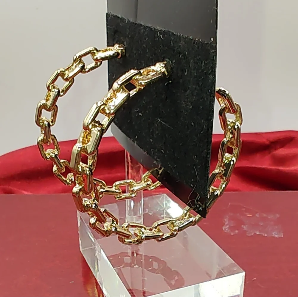 Vintage Gold Tone Chain Link Large Pierced Hoop Earrings - Picture 5 of 5